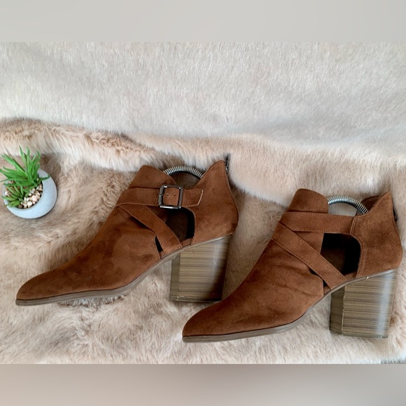 Block heel summer fall shoe bootie - Picture 3 of 6